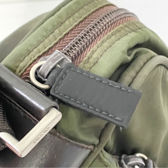 Prada green brown nylon triangle logo camera case crossbody bag - Picture 7 of 12